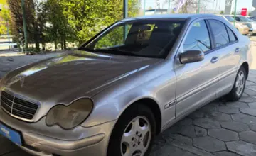 Mercedes-Benz C-Класс 2002 года за 2 500 000 тг. в Талдыкорган фото 1