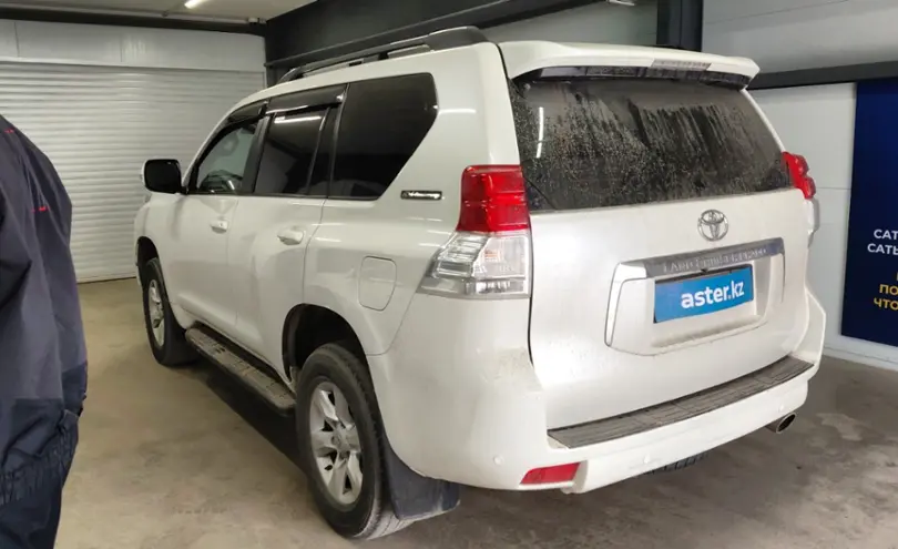 Toyota Land Cruiser Prado 2012 года за 14 900 000 тг. в Астана фото 4