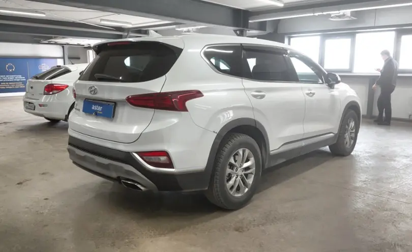 Hyundai Santa Fe 2019 года за 12 500 000 тг. в Астана фото 3