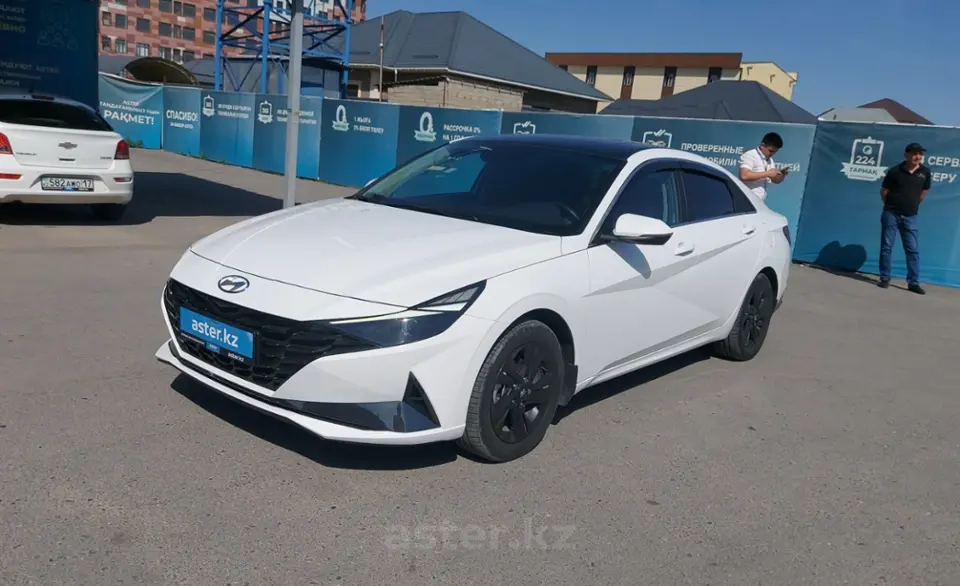 Hyundai Elantra 2023 года за 9 000 000 тг. в Шымкент