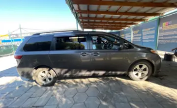 Toyota Sienna 2017 года за 14 000 000 тг. в Талдыкорган фото 4