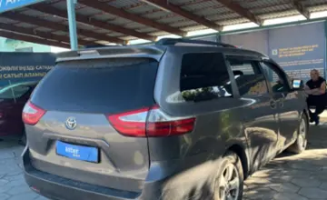 Toyota Sienna 2017 года за 14 000 000 тг. в Талдыкорган