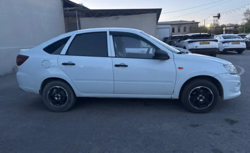 LADA (ВАЗ) Granta 2015 года за 2 500 000 тг. в Тараз фото 4