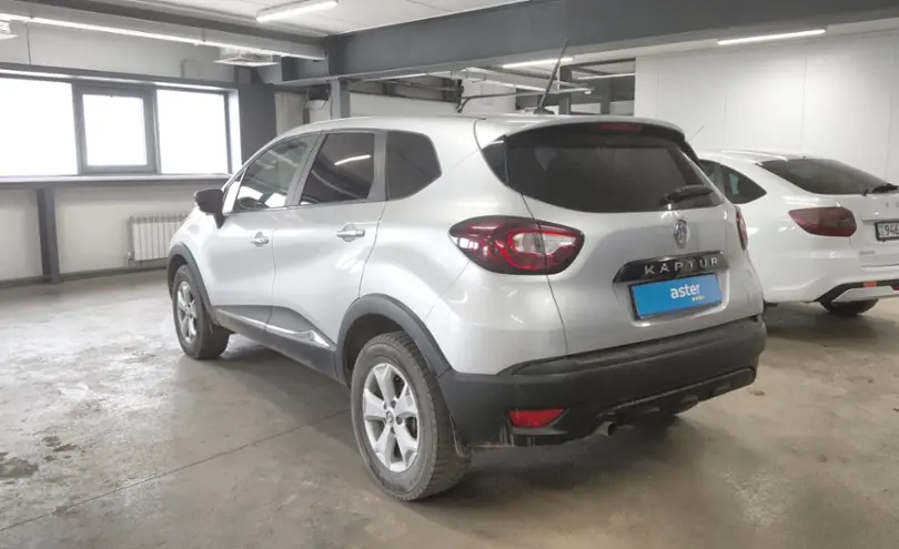 Renault Kaptur 2021 года за 7 000 000 тг. в Астана фото 4
