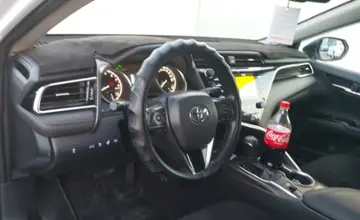Toyota Camry 2018 года за 12 900 000 тг. в Шымкент фото 5