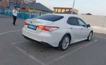 Toyota Camry 2018 года за 12 900 000 тг. в Шымкент фото 3