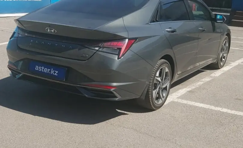 Hyundai Elantra 2021 года за 9 500 000 тг. в Алматы фото 3