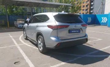 Toyota Highlander 2021 года за 25 500 000 тг. в Алматы фото 4