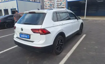 Volkswagen Tiguan 2018 года за 10 000 000 тг. в Алматы