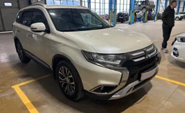 Mitsubishi Outlander 2015 года за 8 500 000 тг. в Караганда фото 3