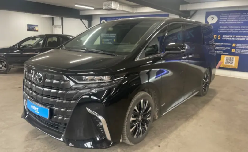 Toyota Alphard 2023 года за 67 000 000 тг. в Астана