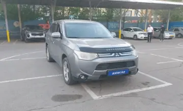 Mitsubishi Outlander 2012 года за 6 500 000 тг. в Алматы фото 2
