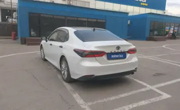 Toyota Camry 2023 года за 14 600 000 тг. в Алматы фото 4