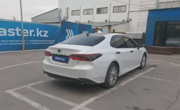 Toyota Camry 2023 года за 14 600 000 тг. в Алматы фото 3