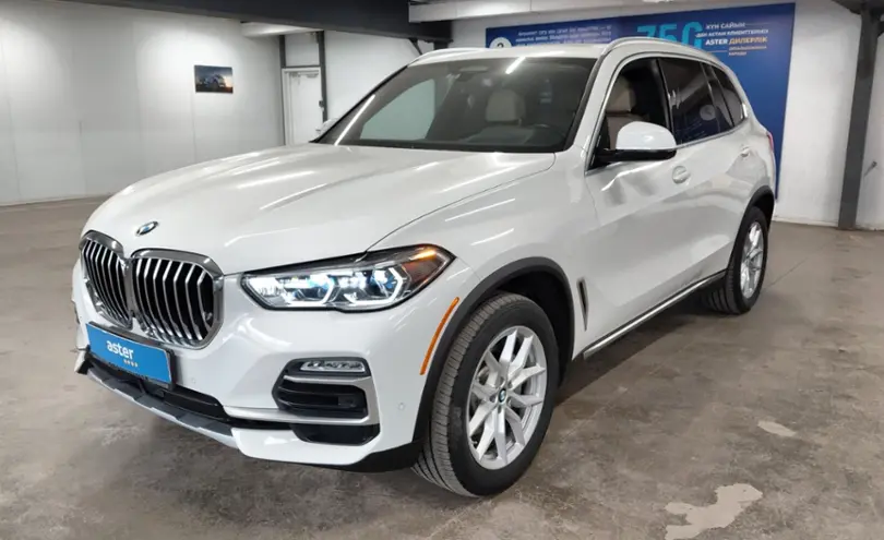 BMW X5 2021 года за 35 000 000 тг. в Астана