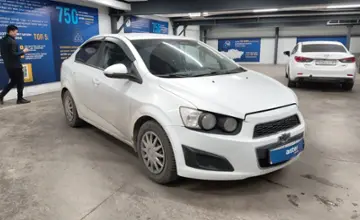Chevrolet Aveo 2014 года за 3 000 000 тг. в Астана фото 2