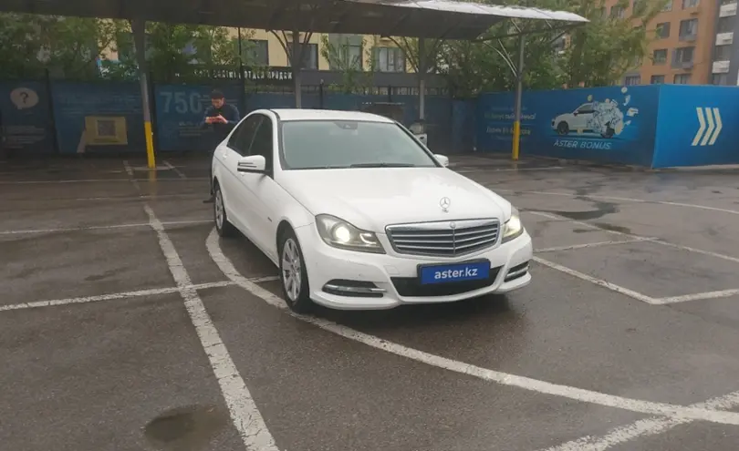 Mercedes-Benz C-Класс 2011 года за 6 500 000 тг. в Алматы фото 2