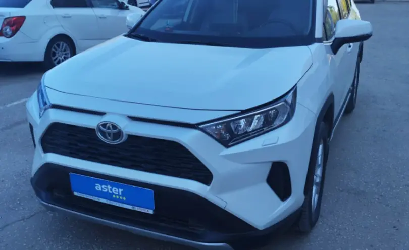 Toyota RAV4 2021 года за 16 000 000 тг. в Актобе
