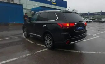 Mitsubishi Outlander 2015 года за 8 800 000 тг. в Алматы фото 4