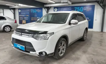 Mitsubishi Outlander 2014 года за 8 500 000 тг. в Астана фото 1