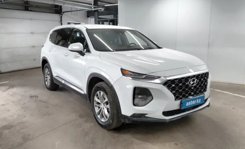 Hyundai Santa Fe 2018 года за 10 900 000 тг. в Астана фото 2