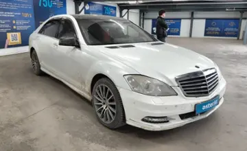 Mercedes-Benz S-Класс 2006 года за 6 000 000 тг. в Астана фото 2