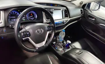 Toyota Highlander 2016 года за 18 000 000 тг. в Астана фото 5
