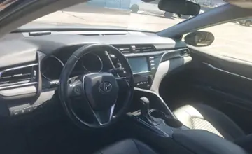 Toyota Camry 2020 года за 9 700 000 тг. в Алматы фото 5