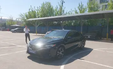 Toyota Camry 2020 года за 9 700 000 тг. в Алматы фото 1