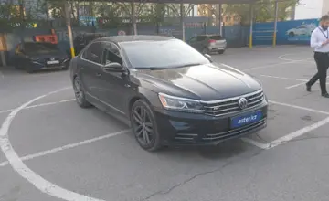 Volkswagen Passat 2017 года за 8 000 000 тг. в Алматы фото 2