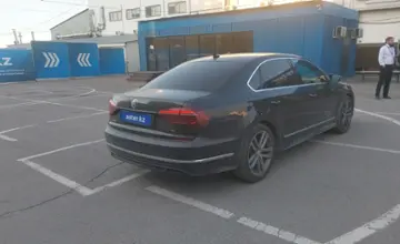 Volkswagen Passat 2017 года за 8 000 000 тг. в Алматы фото 3