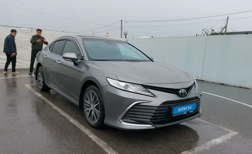 Toyota Camry 2022 года за 17 400 000 тг. в Шымкент фото 2