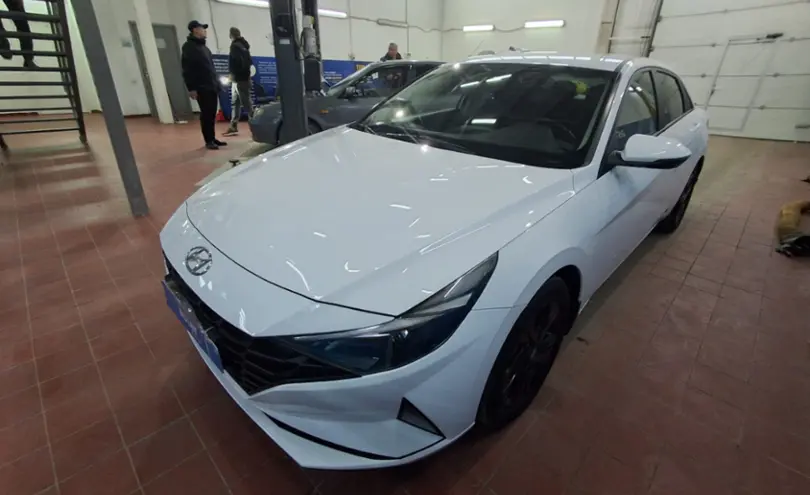 Hyundai Elantra 2021 года за 8 900 000 тг. в Астана
