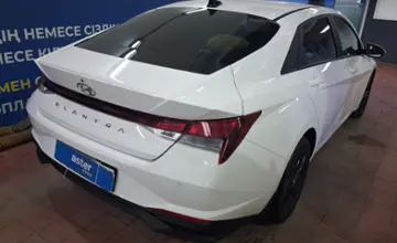 Hyundai Elantra 2021 года за 8 900 000 тг. в Астана