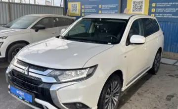 Mitsubishi Outlander 2022 года за 8 500 000 тг. в Атырау фото 1