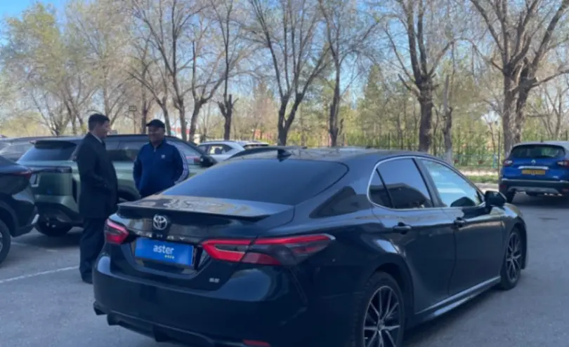 Toyota Camry 2019 года за 11 000 000 тг. в Актобе фото 5