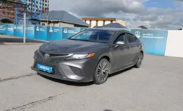 Toyota Camry 2018 года за 11 000 000 тг. в Шымкент фото 1