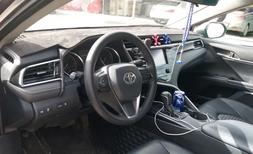 Toyota Camry 2018 года за 11 000 000 тг. в Шымкент фото 5