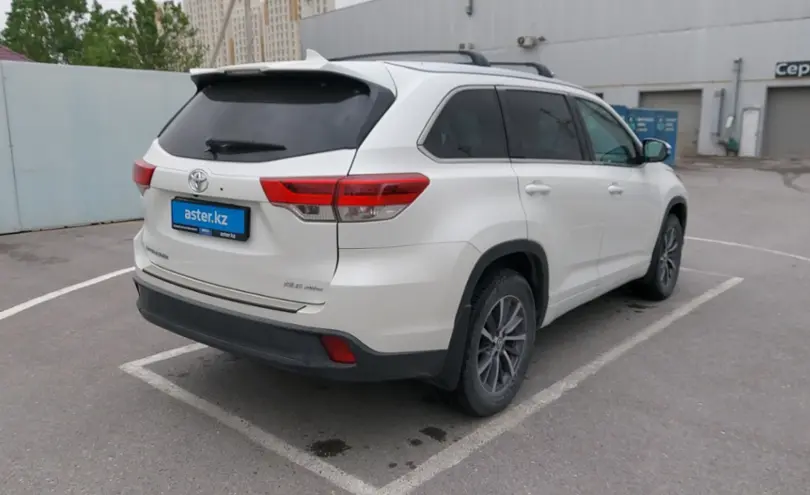Toyota Highlander 2017 года за 17 500 000 тг. в Шымкент фото 3