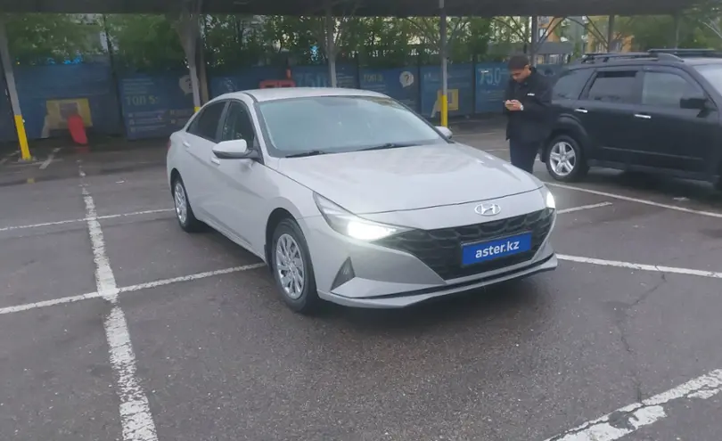 Hyundai Elantra 2021 года за 8 000 000 тг. в Алматы фото 2
