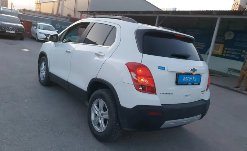 Chevrolet Tracker 2015 года за 5 500 000 тг. в Шымкент фото 4