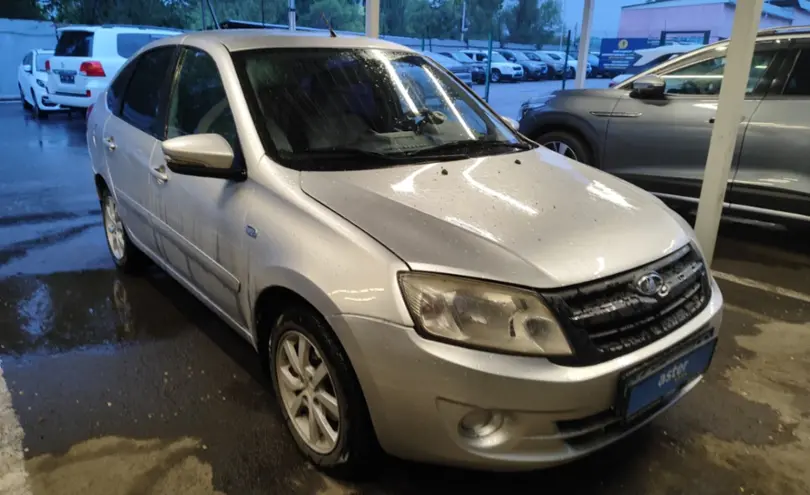 LADA (ВАЗ) Granta 2014 года за 3 000 000 тг. в Алматы фото 3