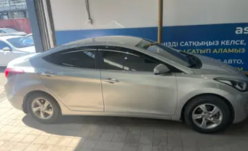 Hyundai Elantra 2015 года за 6 000 000 тг. в Астана фото 4
