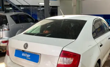 Skoda Rapid 2014 года за 1 300 000 тг. в Астана