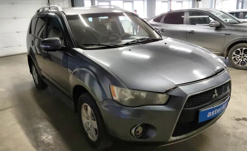 Mitsubishi Outlander 2010 года за 4 500 000 тг. в Астана фото 2