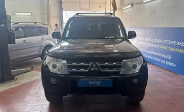 Mitsubishi Pajero 2011 года за 10 500 000 тг. в Астана фото 2