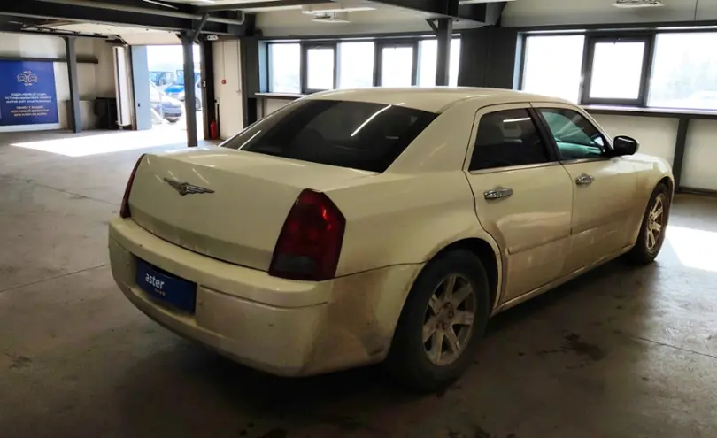 Chrysler 300C 2005 года за 4 000 000 тг. в Астана фото 3