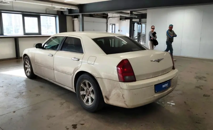 Chrysler 300C 2005 года за 4 000 000 тг. в Астана фото 4