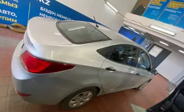 Hyundai Solaris 2015 года за 4 700 000 тг. в Астана фото 4