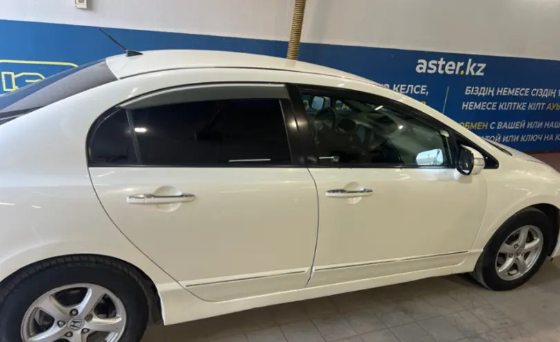 Honda Civic 2010 года за 4 000 000 тг. в Астана фото 4